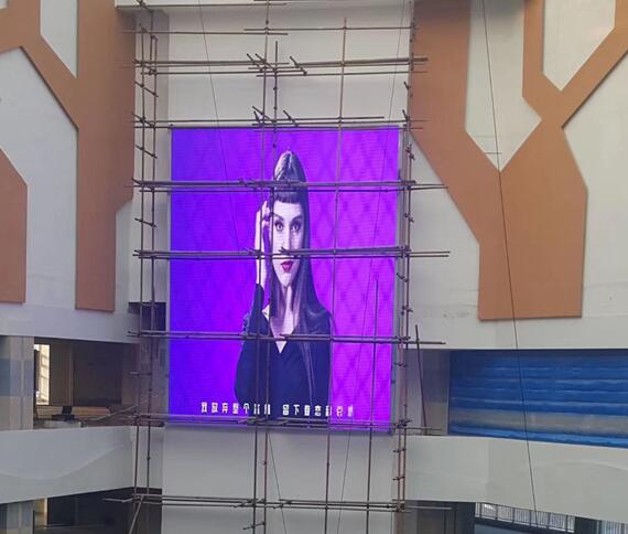 三里屯商業(yè)文化廣場室內(nèi)P4全彩顯示屏 三里屯商業(yè)文化廣場室內(nèi)P4全彩顯示屏