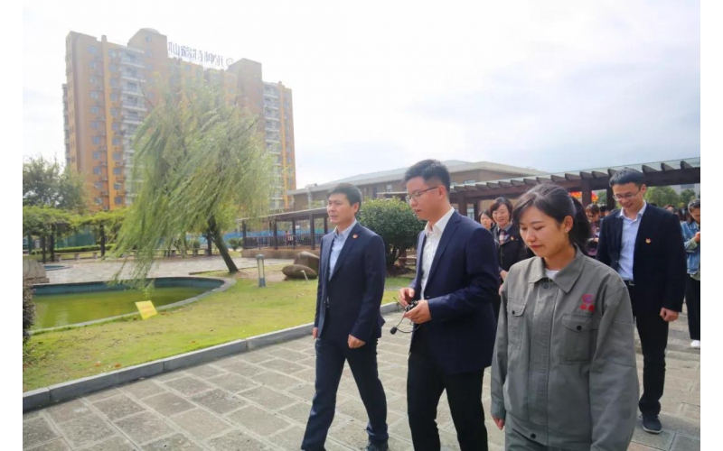 團省委組織部部長視察仙鶴團委工作